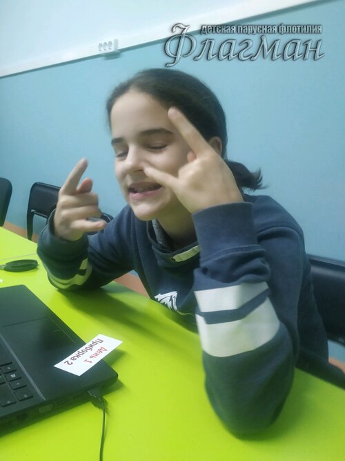 0d4ab8d6.ID Photo.093640